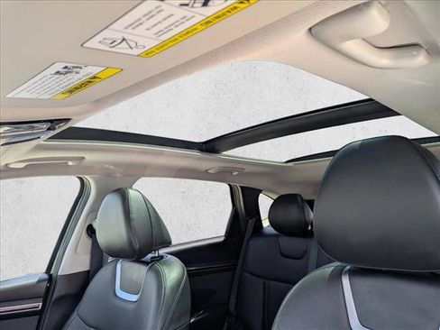 Used 2023 Hyundai Tucson Limited FWD image 16