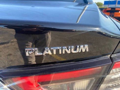 Used 2019 Nissan Maxima Platinum w/ Reserve Package FWD image 8