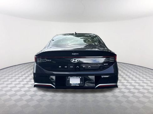 Used 2024 Hyundai Sonata Limited FWD image 6