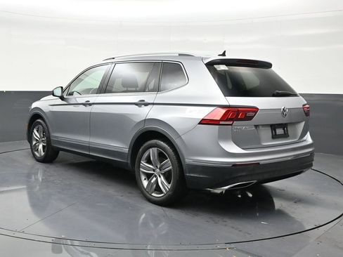 Used 2021 Volkswagen Tiguan SEL FWD image 3