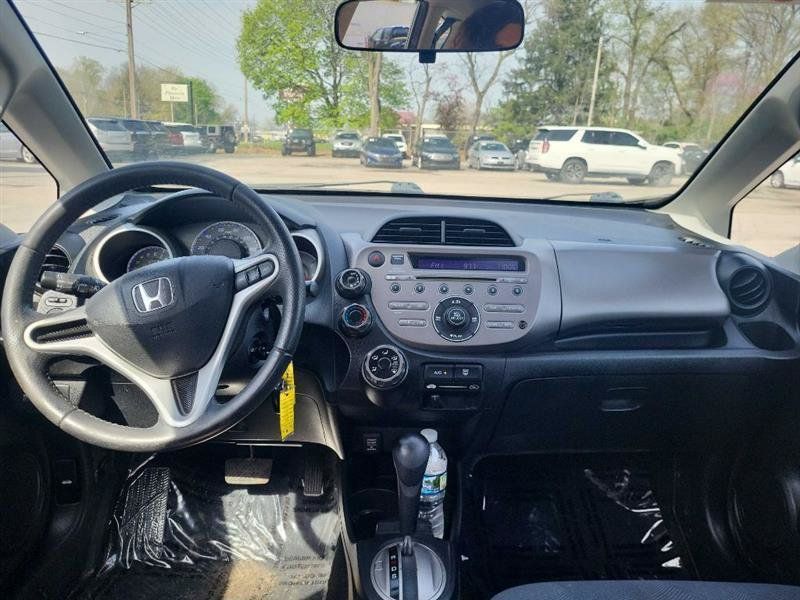 Used 2011 Honda Fit Sport image 9