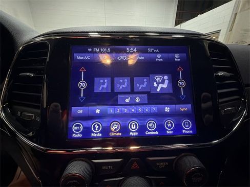 Used 2019 Jeep Grand Cherokee Limited image 19