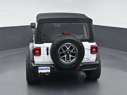 Used 2024 Jeep Wrangler Unlimited Rubicon AWD/4WD image 45