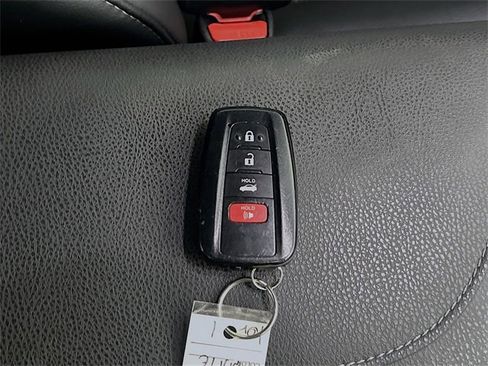 Used 2023 Toyota Camry XSE image 32