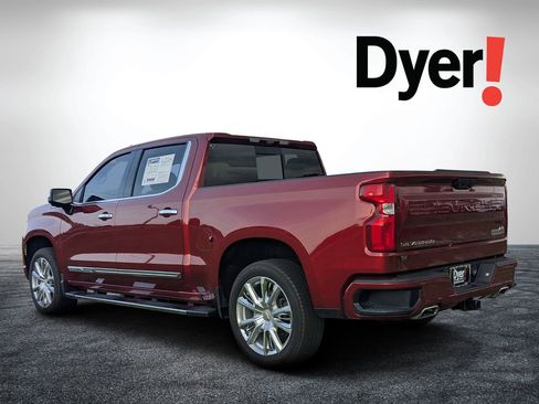 Used 2025 Chevrolet Silverado 1500 High Country w/ High Country Premium Package AWD/4WD image 7