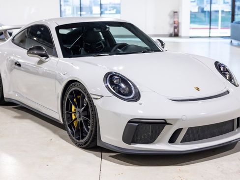 Used 2018 Porsche 911 GT3 image 10