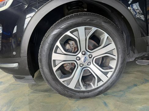 Used 2019 Ford Explorer Platinum AWD/4WD image 31
