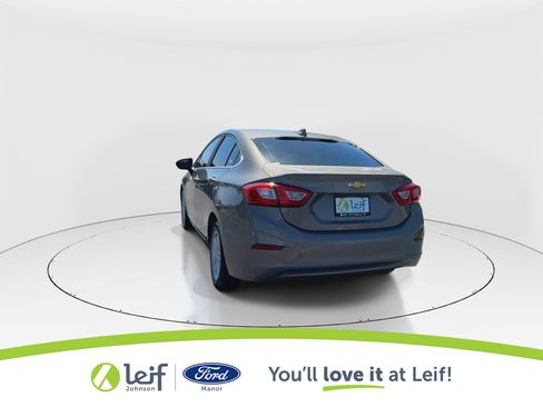 Used 2018 Chevrolet Cruze LT image 7