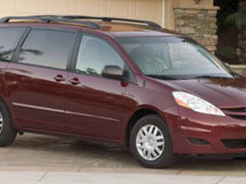 Used 2007 Toyota Sienna LE FWD image 1