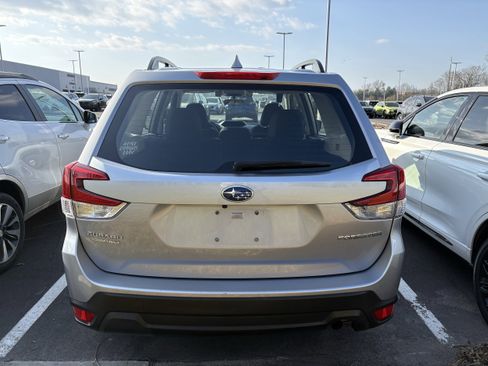 Used 2021 Subaru Forester image 5