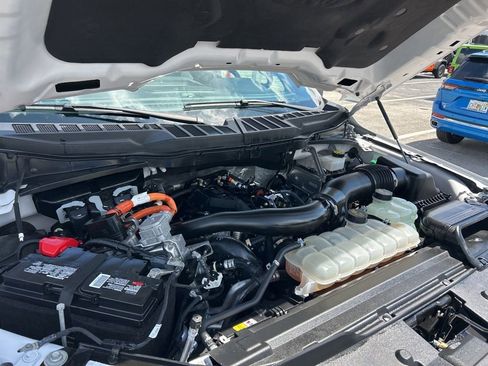 Used 2024 Ford F150 XLT w/ Mobile Office Package image 18