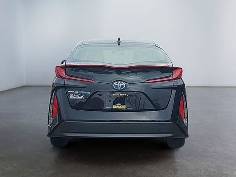 Used 2022 Toyota Prius Prime LE image 4