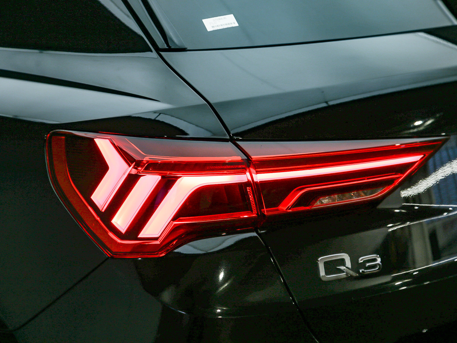 Certified 2023 Audi Q3 2.0T Premium w/ Convenience Package AWD/4WD image 12