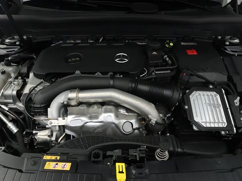 Used 2026 Mercedes-Benz GLB 250 image 24