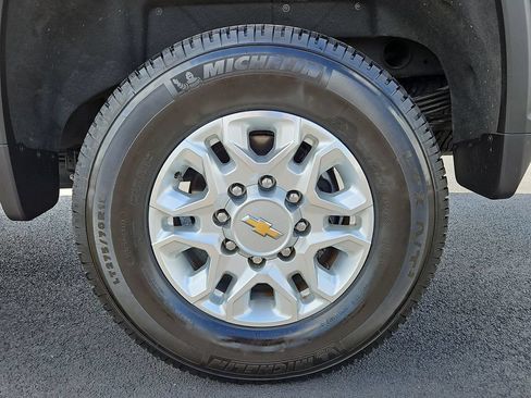 Certified 2024 Chevrolet Silverado 2500 LTZ w/ LTZ Convenience Package AWD/4WD image 39