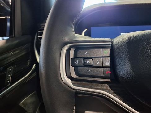 Used 2022 Jeep Wagoneer Series III w/ Flexible Seating Group image 19