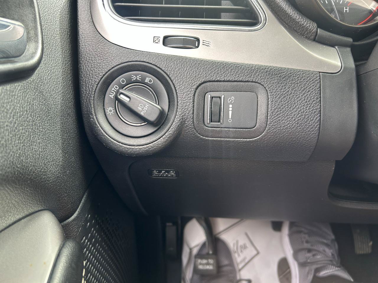 Used 2020 Dodge Journey Crossroad FWD image 28