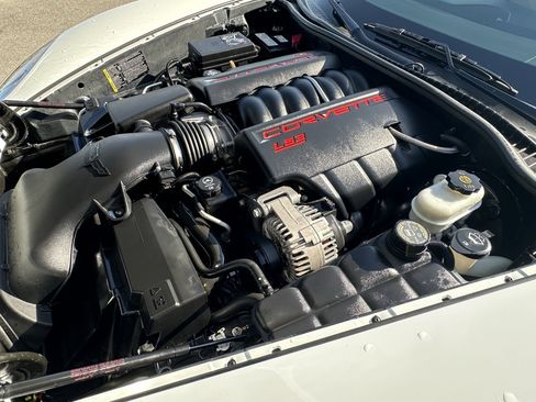 Used 2010 Chevrolet Corvette Grand Sport w/ Preferred Equipment Group image 43