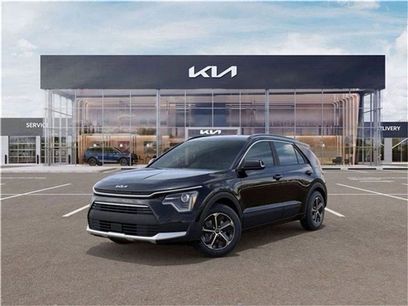 New 2025 Kia Niro EX