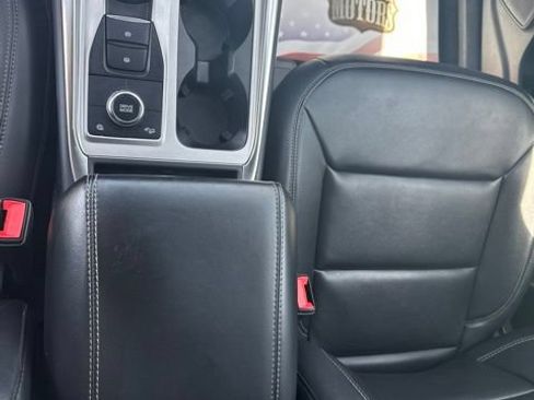 Used 2023 Ford Explorer XLT w/ Equipment Group 202A AWD/4WD image 21
