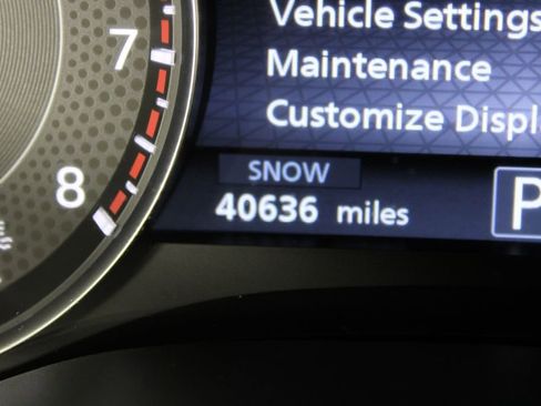 Certified 2022 Nissan Armada Platinum w/ Captain's Chairs Package image 31