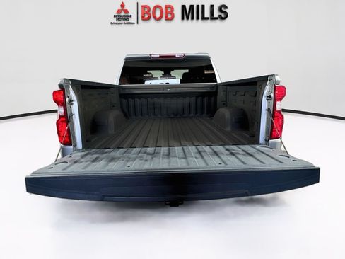 Used 2023 Chevrolet Silverado 1500 Custom RWD image 25