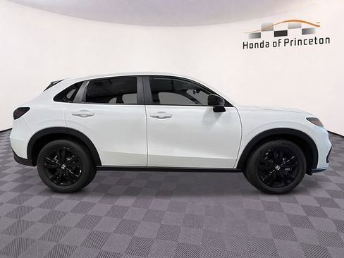 New 2027 Honda HR-V Sport image 2