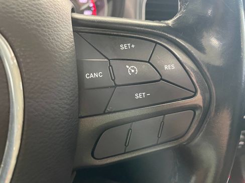 Used 2020 Dodge Charger SXT image 36