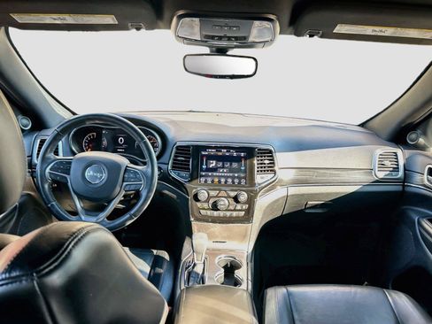 Used 2019 Jeep Grand Cherokee Limited AWD/4WD image 17