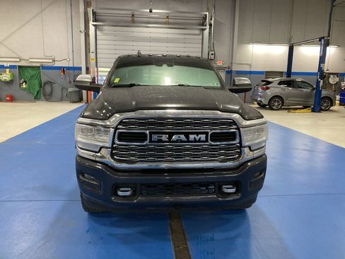 Used 2019 RAM 2500 Limited AWD/4WD image 2