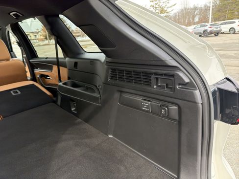 Certified 2025 MAZDA CX-70 3.3 Turbo S w/ Premium Plus image 86