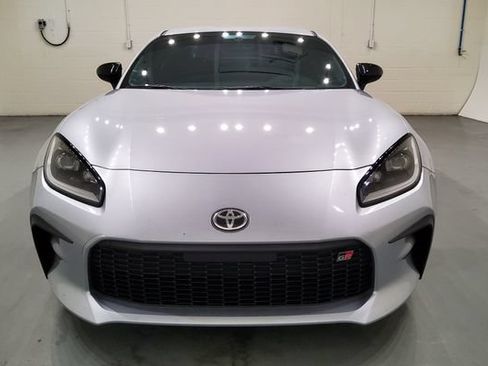 Used 2022 Toyota GR86 Premium RWD image 12