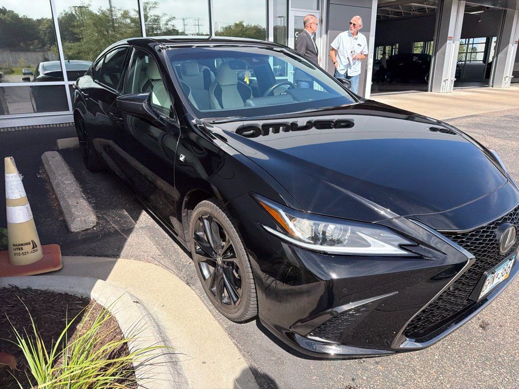 Used 2021 Lexus ES 350 F Sport w/ Special Edition FWD image 4