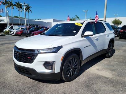 Used 2023 Chevrolet Traverse RS
