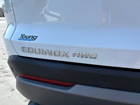Used 2025 Chevrolet Equinox LT AWD/4WD image 7