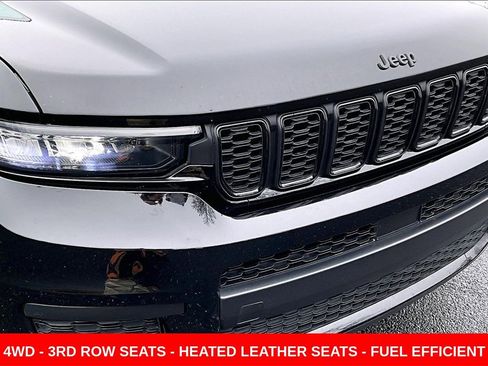 Used 2024 Jeep Grand Cherokee L Laredo image 31