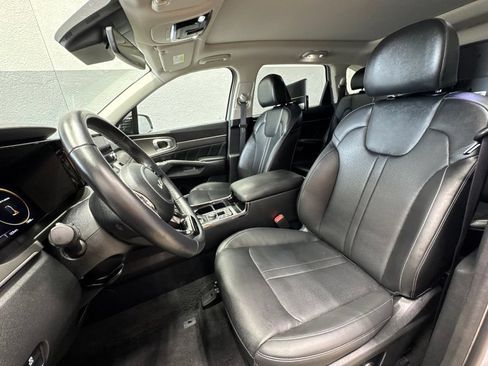Used 2023 Kia Sorento SX FWD image 5