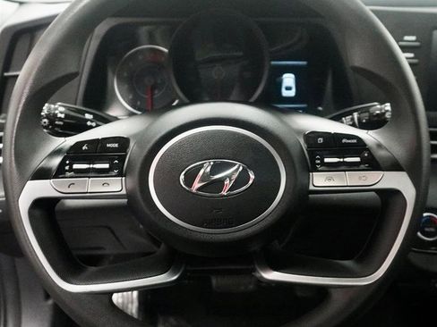 Used 2023 Hyundai Elantra SEL image 12