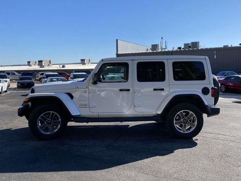 Used 2023 Jeep Wrangler Sahara w/ Cold Weather Group image 7