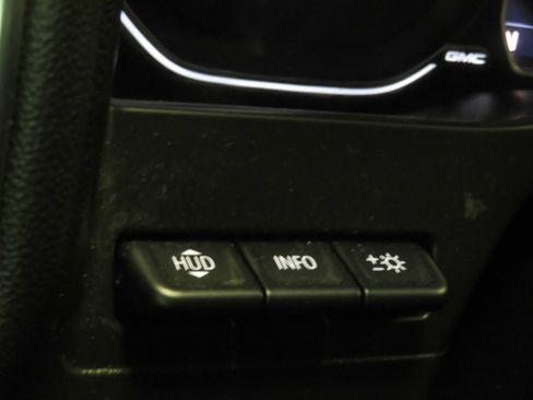 Used 2021 GMC Sierra 1500 AT4 w/ AT4 Value Package AWD/4WD image 38