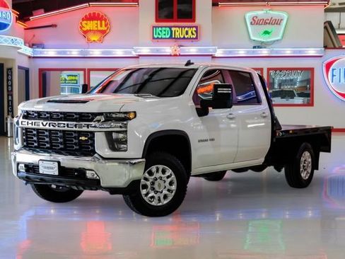 Used 2022 Chevrolet Silverado 2500 LT w/ Convenience Package image 2