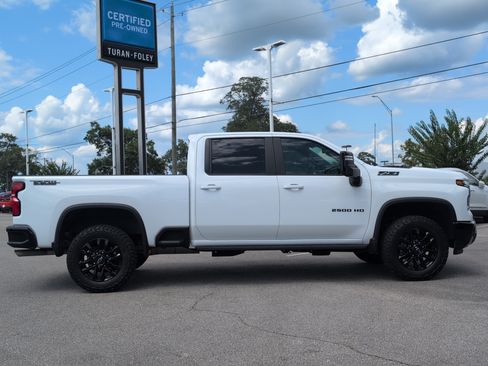 Used 2025 Chevrolet Silverado 2500 LT w/ Trail Boss Package AWD/4WD image 7