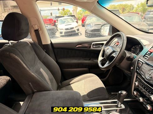 Used 2016 Nissan Pathfinder SV FWD image 36