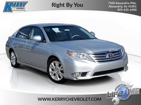 Used 2011 Toyota Avalon Limited image 1