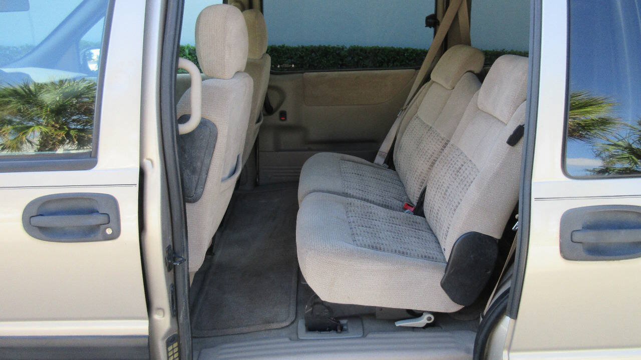 Used 2002 Chevrolet Venture Plus FWD image 13