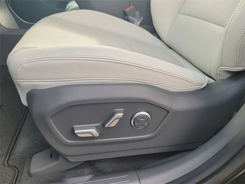 New 2026 Hyundai Santa Fe Limited AWD/4WD image 16