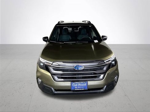 Certified 2026 Subaru Forester Premium AWD/4WD image 3