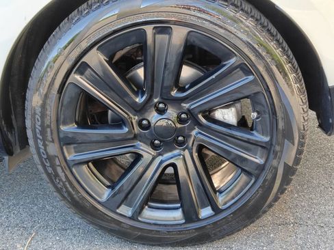 Used 2022 Land Rover Range Rover Long Wheelbase SE AWD/4WD image 42