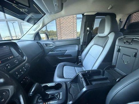 Used 2021 Chevrolet Colorado Z71 w/ Z71 Midnight Edition AWD/4WD image 25