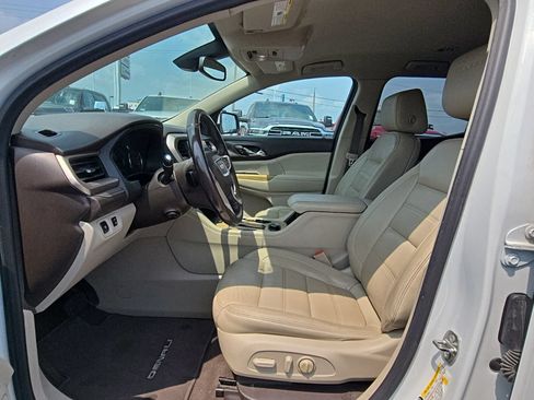 Used 2018 GMC Acadia Denali w/ Technology Package AWD/4WD image 11